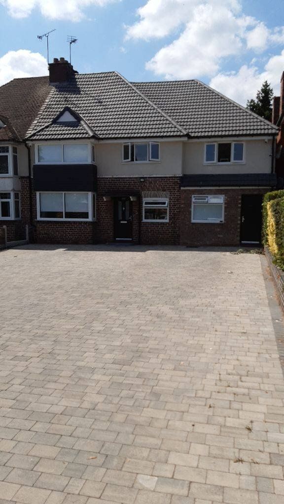 Large block paving driveway after cleaning